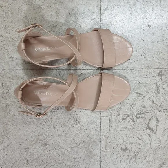 Women Beige Croc Textured Mid-Top Wedges Heels - Picture 5 of 9